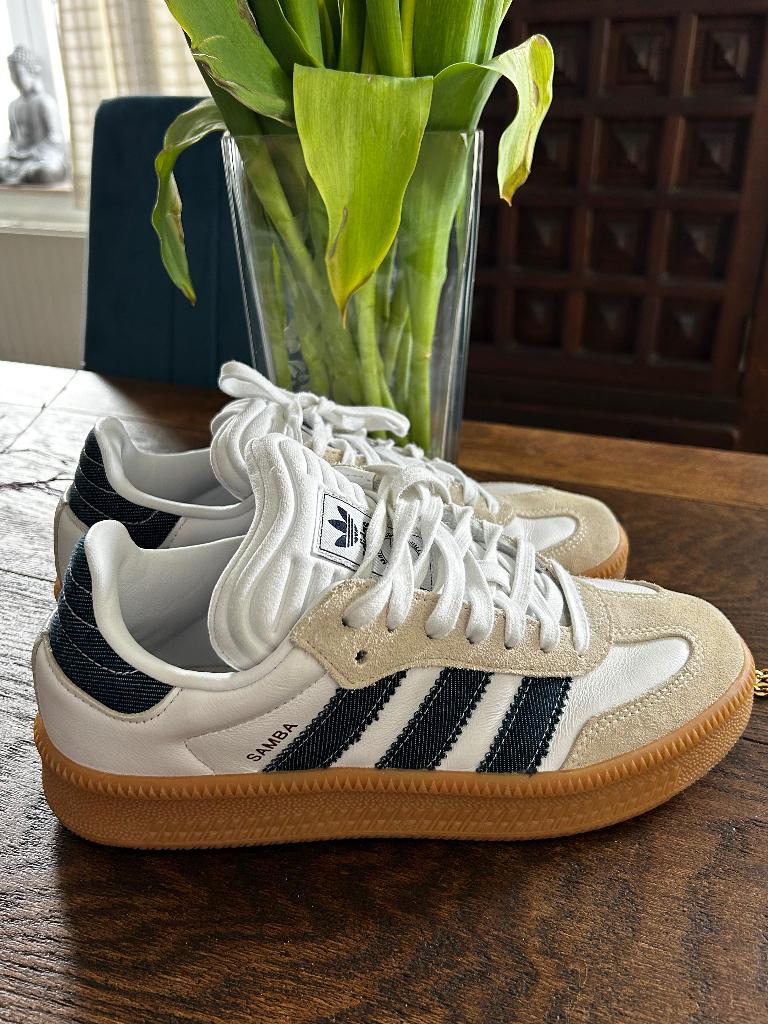 Adidas sneaker samba, Kleding | Dames, Schoenen, Ophalen, Adidas, Wit, Nieuw