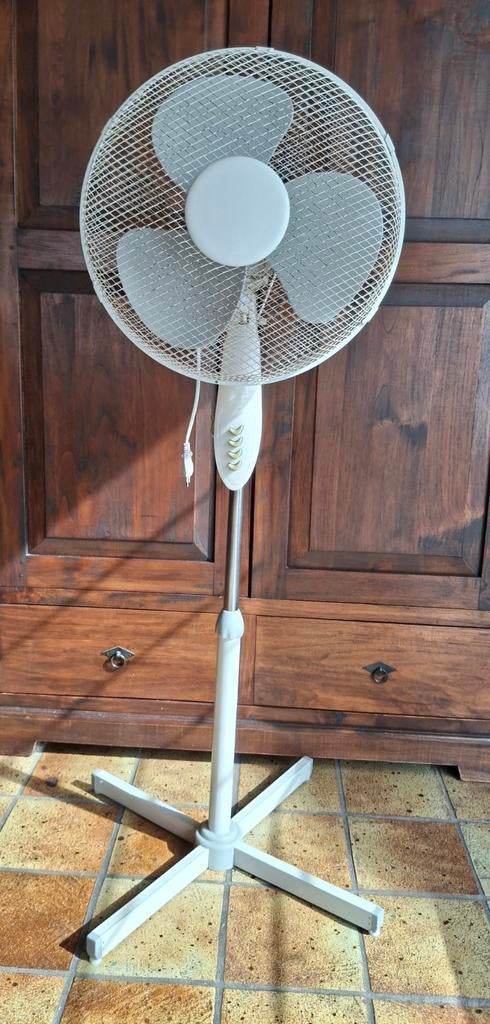 Ventilator vloermodel, Elektronische apparatuur, Ventilatoren, Ophalen, Zo goed als nieuw