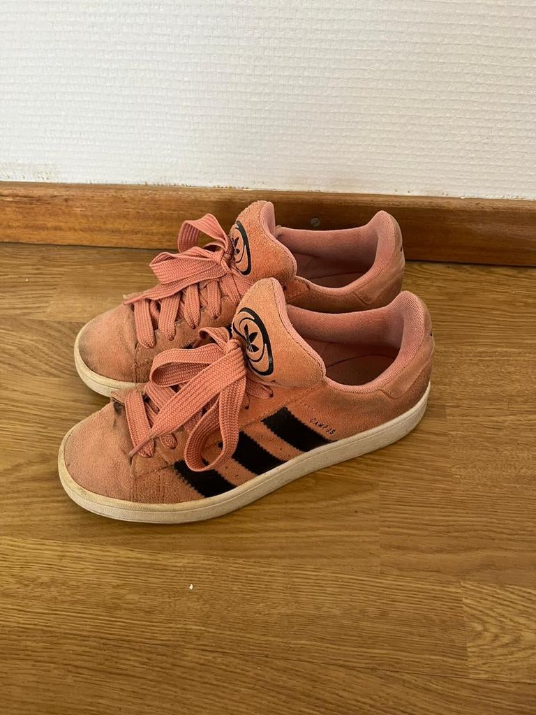 Adidas campus roses., Vêtements | Femmes, Chaussures, Enlèvement
