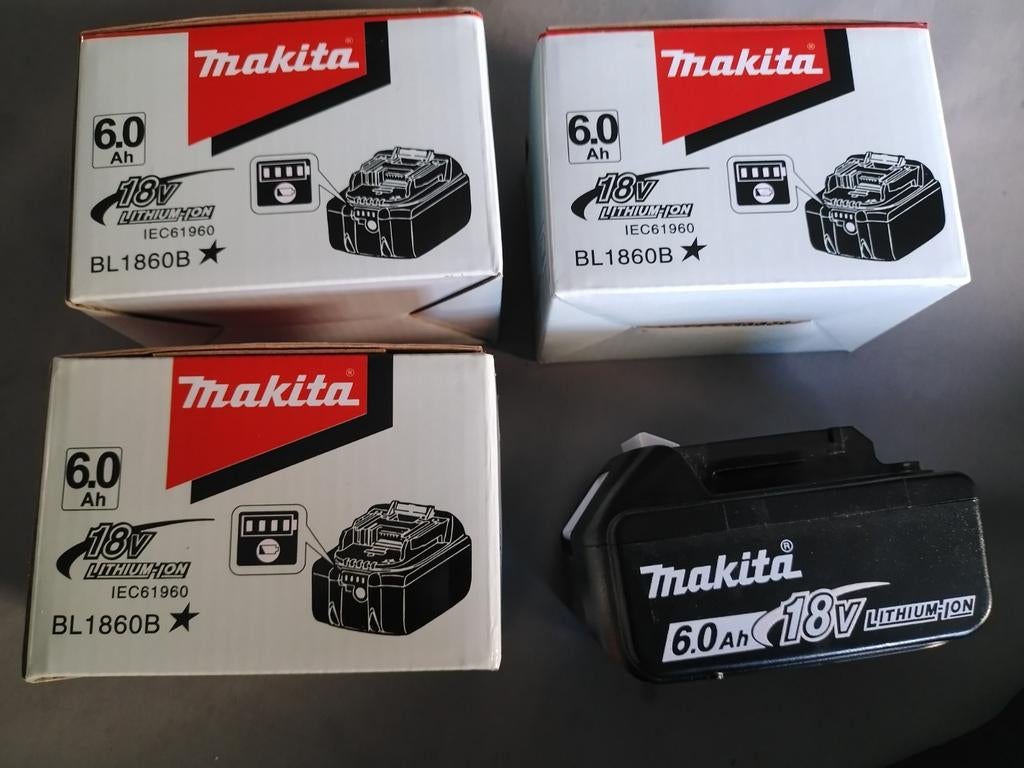 4 nieuwe makita batterijen 18v 6A copy, Ophalen