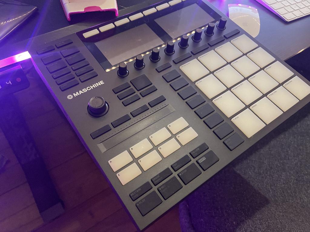 maschine drum en effecten te koop, Audio, Tv en Foto, Videocamera's Digitaal, Ophalen, Zo goed als nieuw