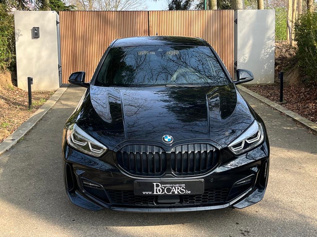 BMW 118 M-Pakket-Led-Prof-Cockpit Pro-Leer-Zetelv.-19", Auto's, BMW, Gebruikt, 136 pk, Zwart, Leder