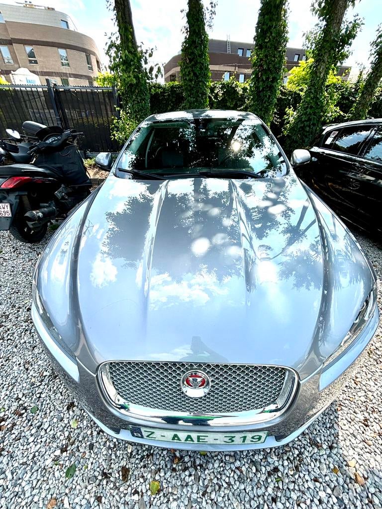 Jaguar XF 2016 193.000 fixe en trés bon état 0475/87.45.13, Auto's, Jaguar, Zwart, Diesel, Grijs, Particulier