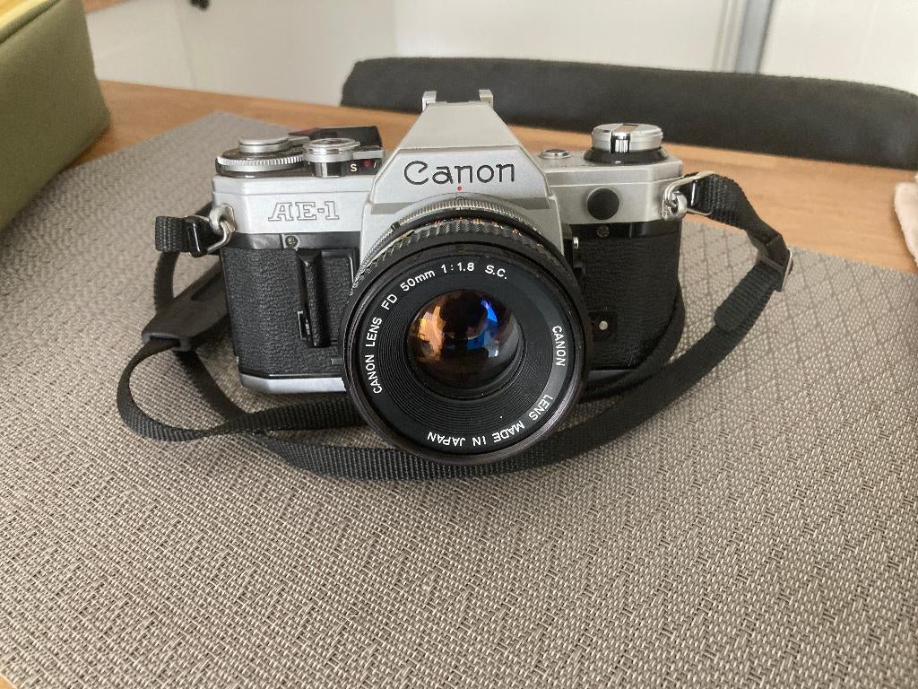 canon ae1, Audio, Tv en Foto, Ophalen of Verzenden, Zo goed als nieuw, Spiegelreflex, Canon