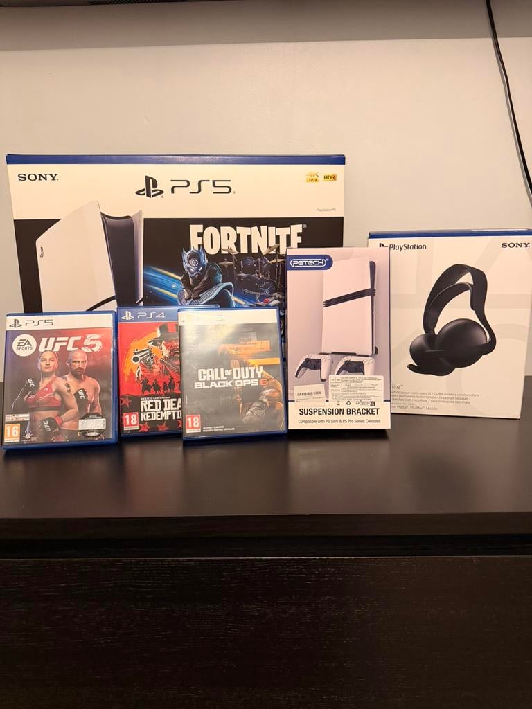 PlayStation 5 slim disc 1T + casque pro + jeux+ accessoires, Games en Spelcomputers, Ophalen, Zo goed als nieuw, Playstation 5