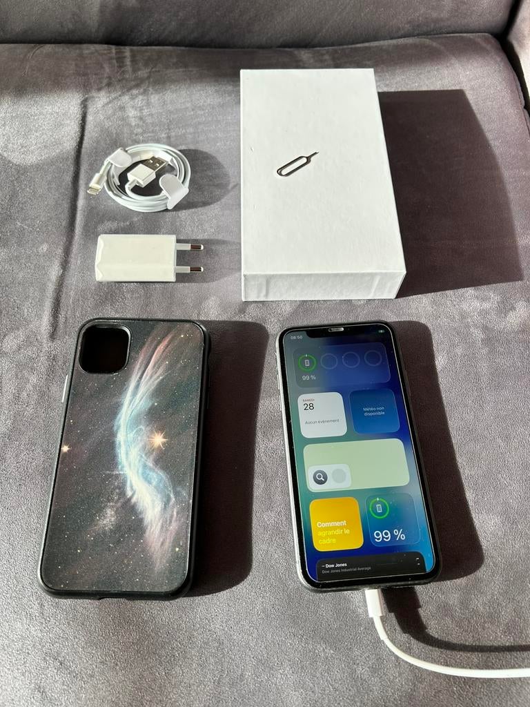 iPhone 11 de 128 Gb + accessoires, 128 GB, Gris, IPhone 11, Enlèvement