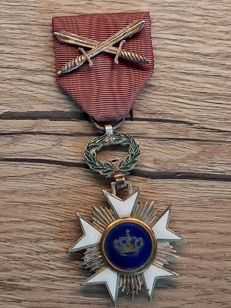 Ridder in de kroonorde met zwaarden, Verzamelen, Militaria | Algemeen, Verzenden