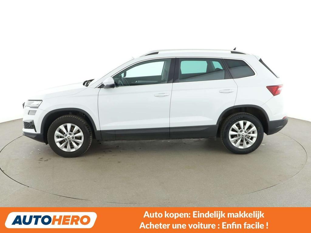 Skoda Karoq 1.5 TSI ACT Ambition (bj 2023, automaat), Auto's, Wit, Karoq, 5 zetels, 150 pk