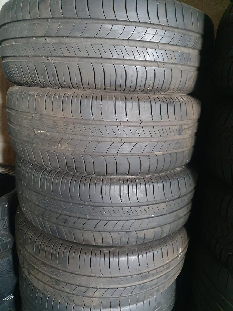 4 pneus été Michelin 205/60/16 étoilée, Enlèvement, Utilisé