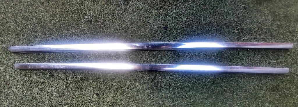 Porsche 911 classic une paire de baguettes supérieure portes, Autos : Pièces & Accessoires, Enlèvement, Utilisé, Porsche