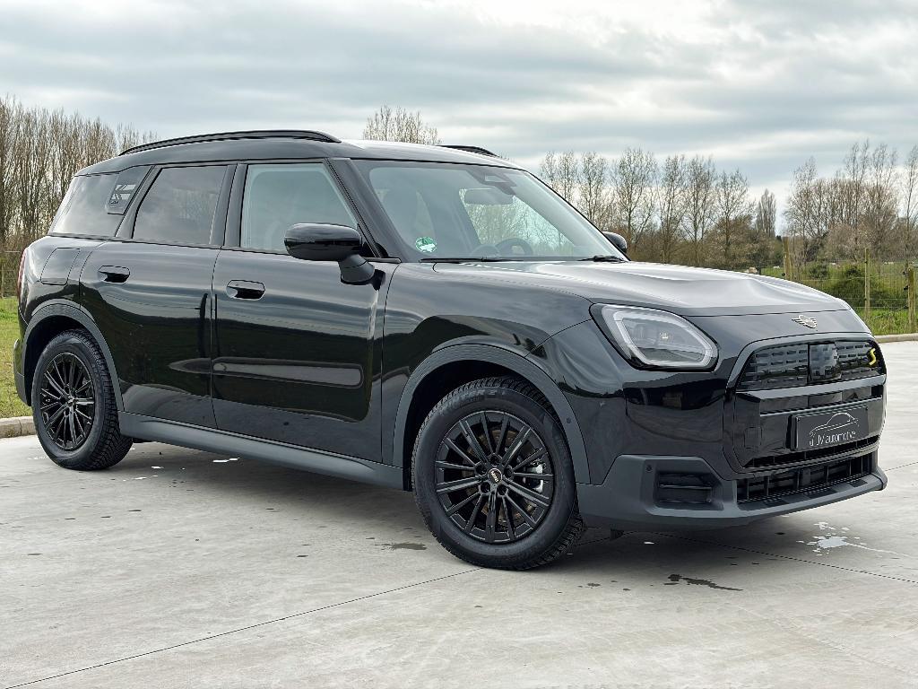 MINI Countryman SE ALL4 - 2025 - 1055km - ALS NIEUW, Autos, Mini, Cuir, Achat, Euro 6, Garantie prolongée
