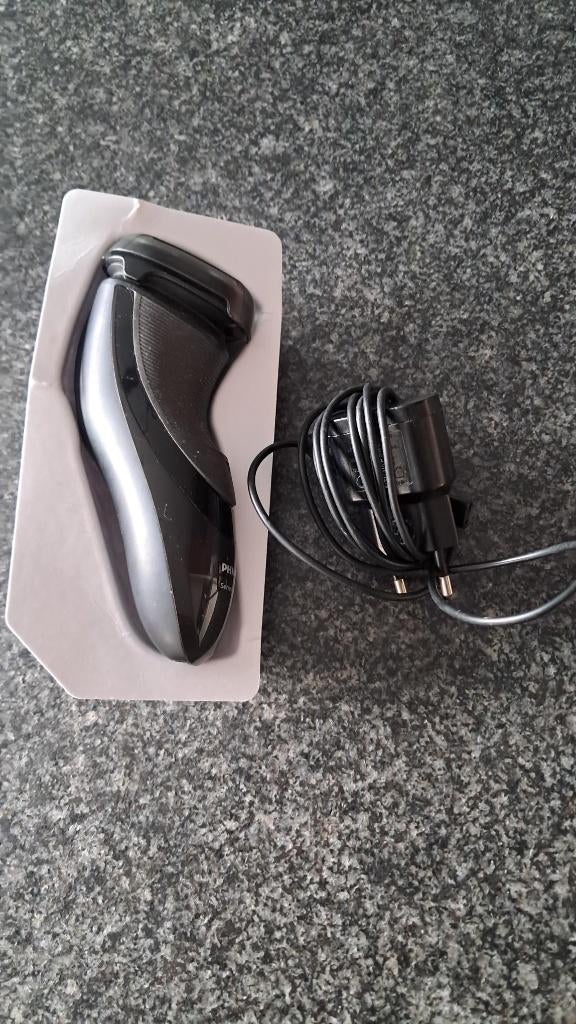 Philips Series 3000 scheerapparaat., Ophalen of Verzenden, Gebruikt, Scheren en Epileren