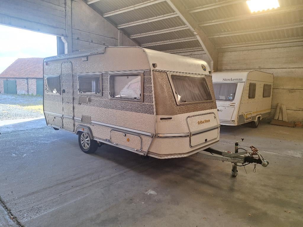 Hymer Eriba nova caravan, Caravans en Kamperen, Vast bed, Rondzit, 60 kg, 750 - 1000 kg