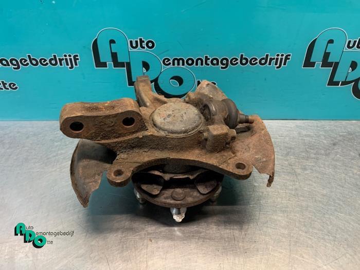 Fusee rechts-voor van een Toyota MR II (MR II W2 90-), Auto-onderdelen, Gebruikt, -, -, Ophalen of Verzenden