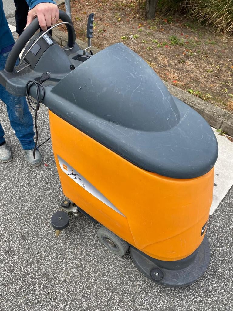 Taski swingo 750b, Doe-het-zelf en Bouw, Reinigingsmachines, Gebruikt, Overige typen
