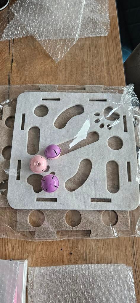 jouet pour chat, Enlèvement