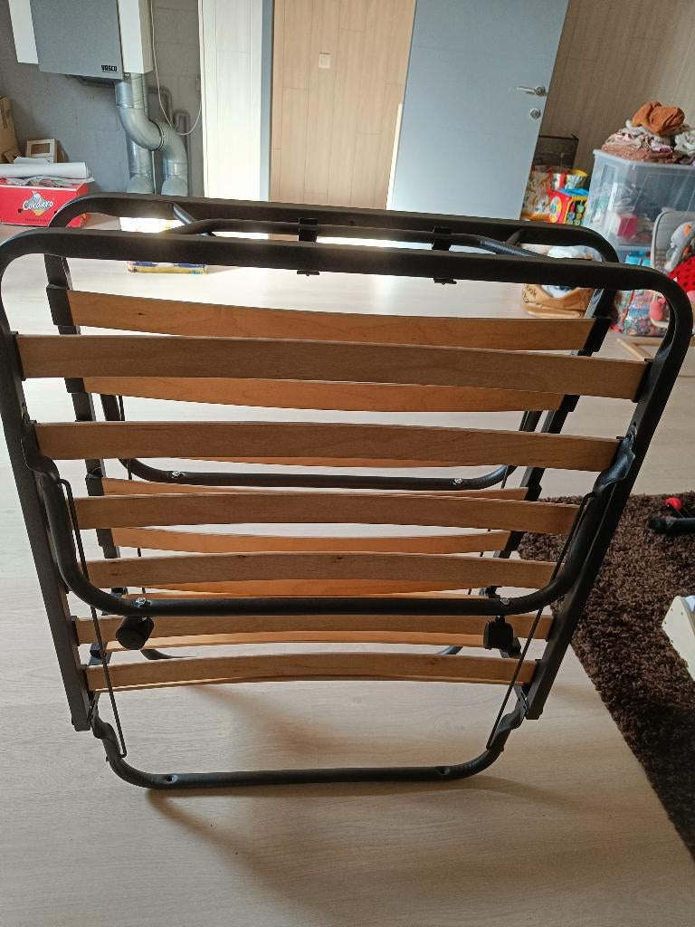 Plooibed / logeerbed, Huis en Inrichting, Ophalen, Overige materialen, Zo goed als nieuw, 80 cm