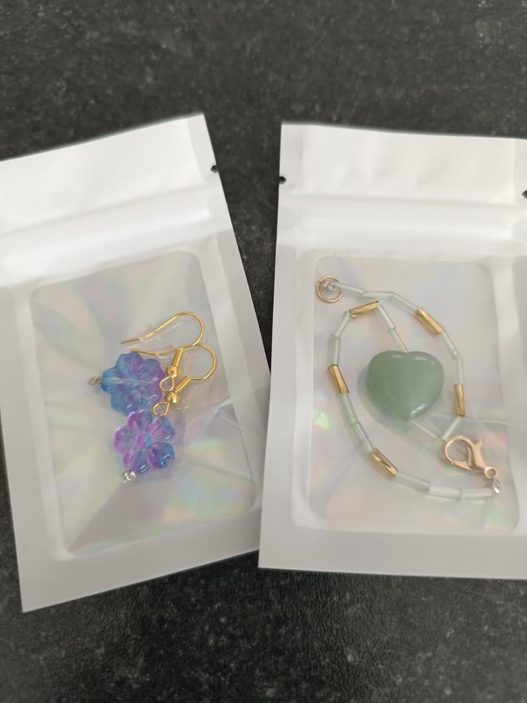 Zelfgemaakte oorbellen en armbanden €4 per armband of oorbel, Ophalen of Verzenden