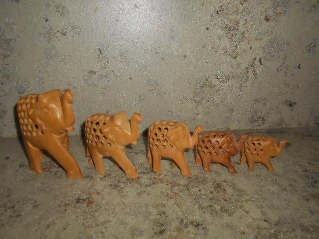 Houten kudde olifanten, Antiek en Kunst, Ophalen of Verzenden, Hout, Houtsnijwerk