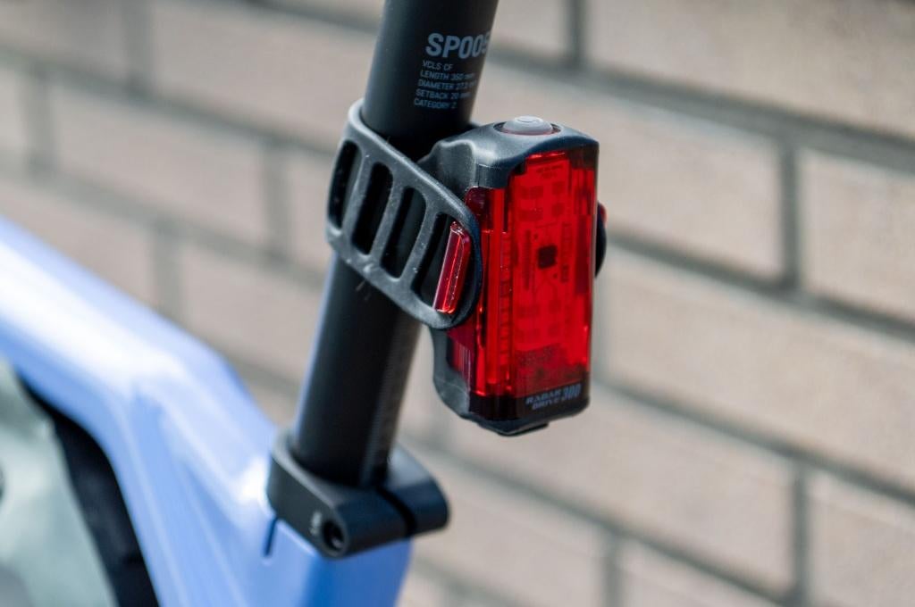 Lezyne Radar Drive Achterlicht, Vélos & Vélomoteurs, Accessoires vélo | Éclairage de vélo, Enlèvement ou Envoi, Résistant à l'eau