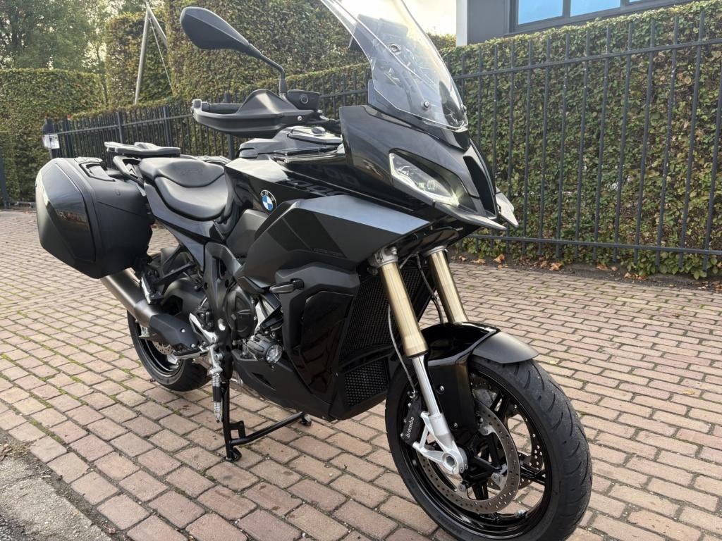 BMW S 1000 XR Triple Black