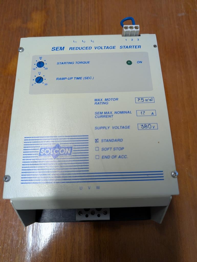 Module de démarrage progressif pour moteurs triphasés, Enlèvement ou Envoi