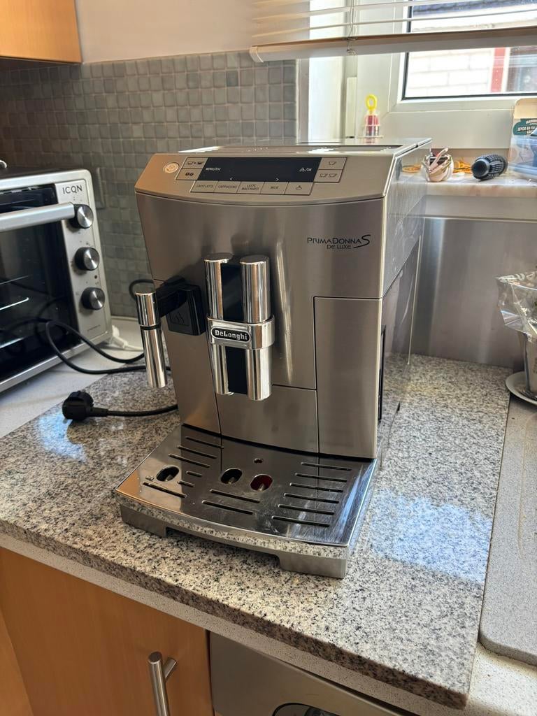 Delonghi primadonna S de luxe, Elektronische apparatuur, Koffiezetapparaten, Ophalen, Zo goed als nieuw