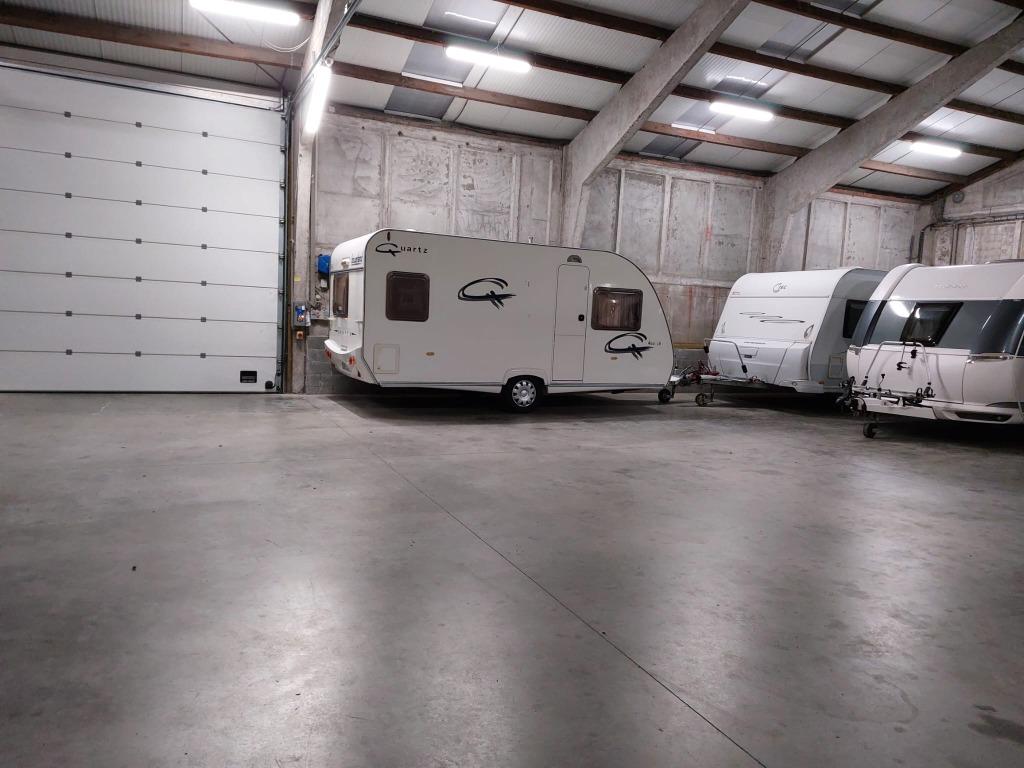 Caravanstalling, Caravans en Kamperen, Caravanopslag