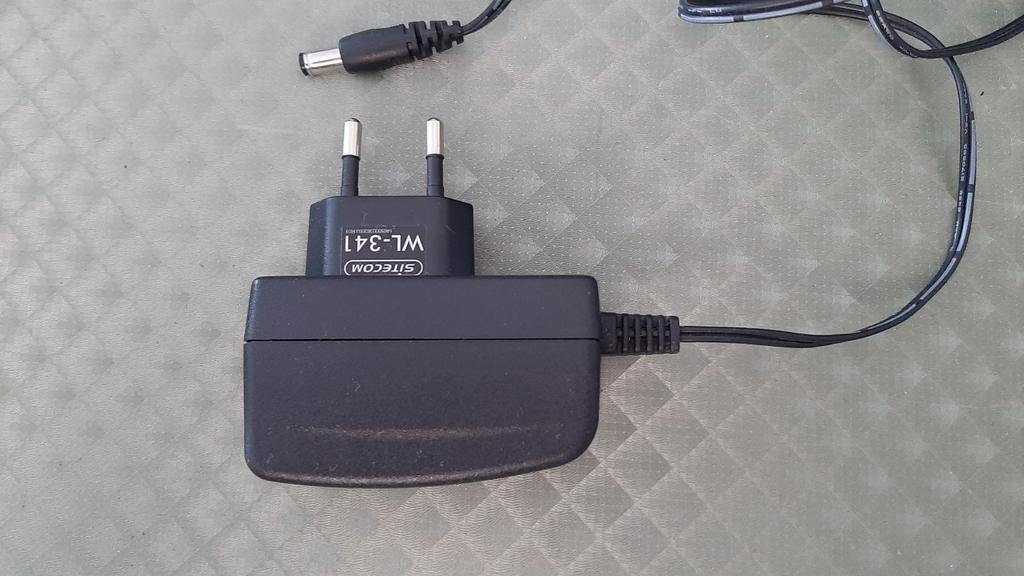 Sitecom WL-341 adapter 9V 1A, Ophalen of Verzenden
