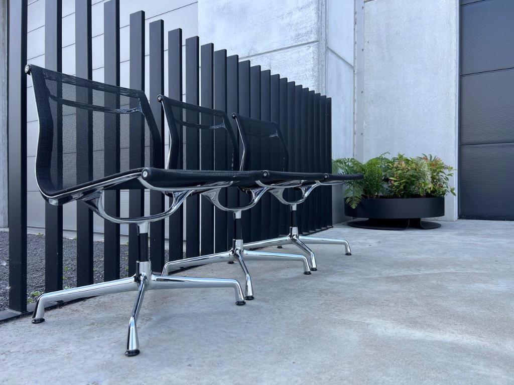 Chaise NETWEAVE VITRA EAMES EA105, 1x, Envoi, Comme neuf, Chaise de bureau