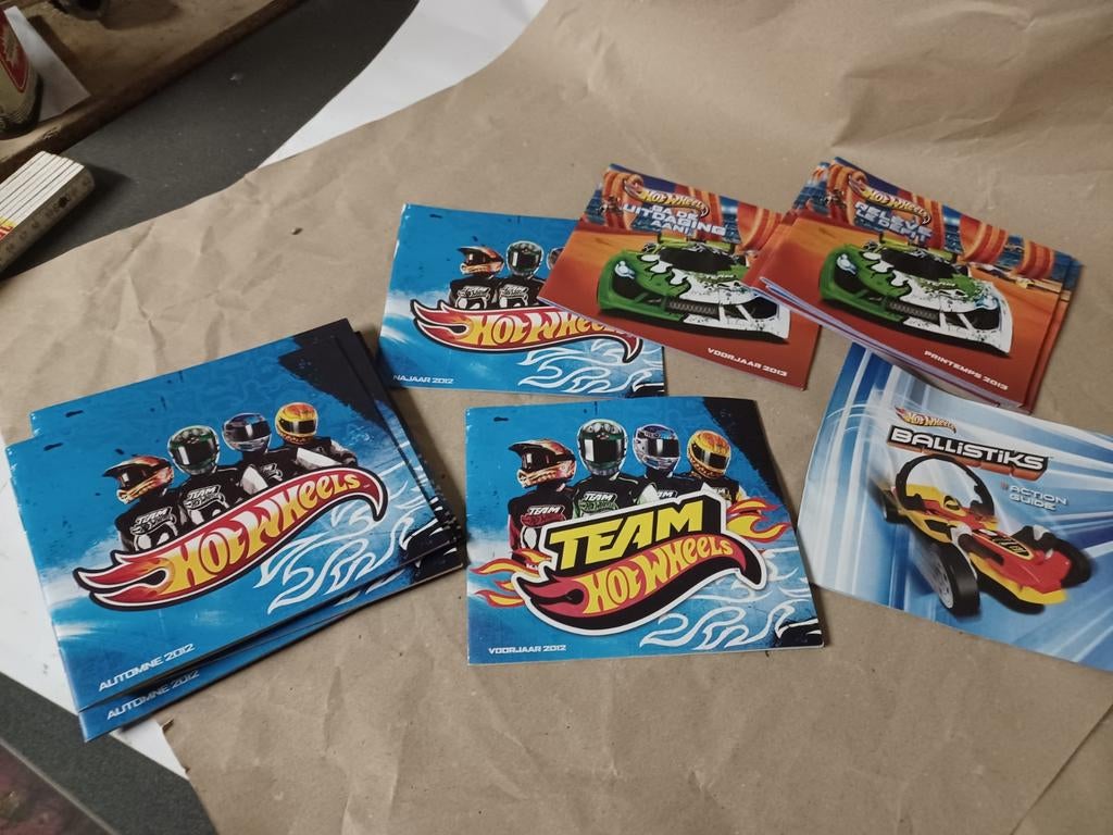 Hotwheels-catalogi, Ophalen of Verzenden