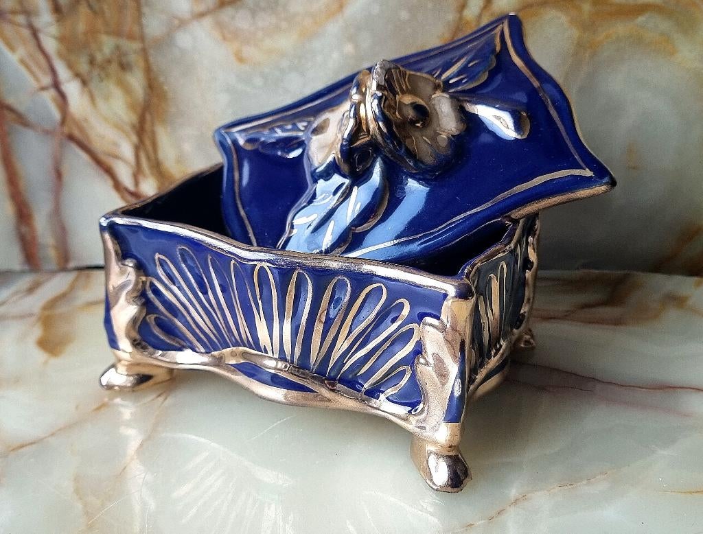 Bateau décoratif vintage en céramique néo-baroque/rocaille, Envoi, Autres matériaux, Autres types, Doré