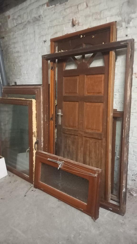 Chassis fenetre bois meranti, Bricolage & Construction, Enlèvement, Utilisé, Fenêtre de façade ou Vitre, Double vitrage