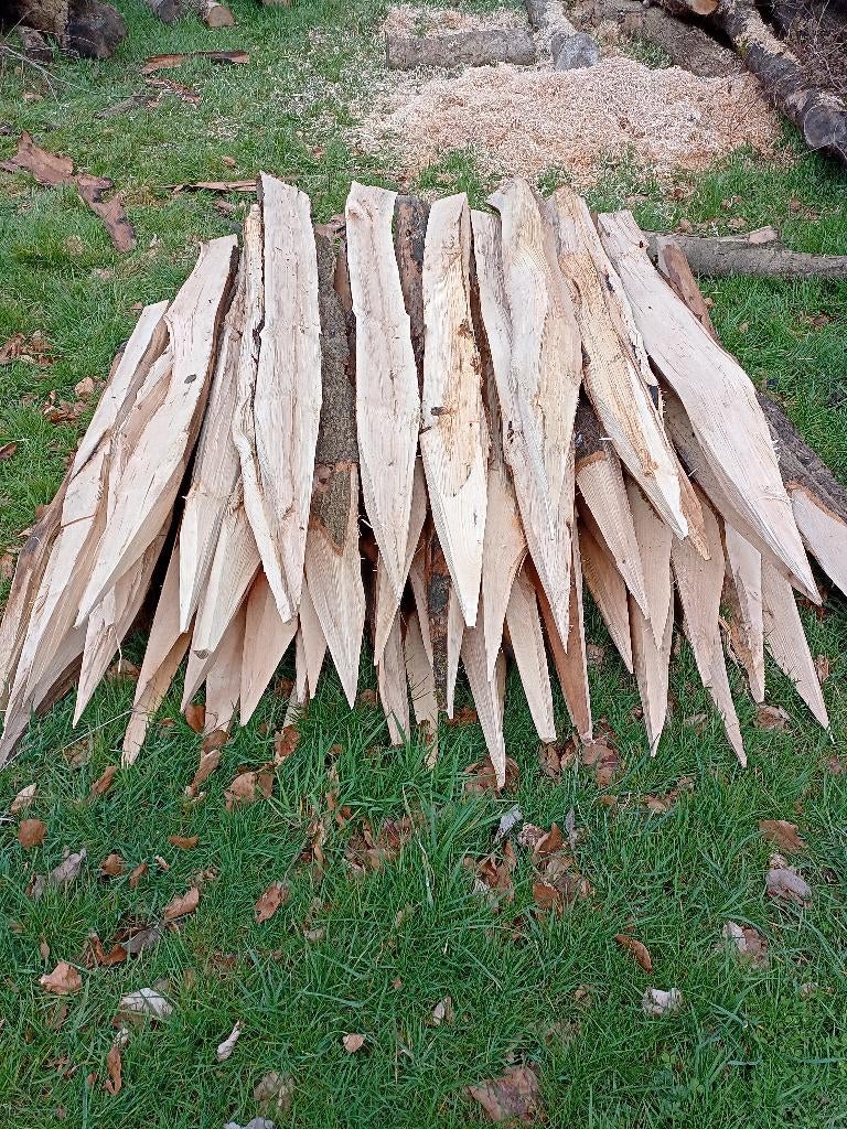 MAGNIFIQUES PIQUETS DE CLOTURES 1,75 METRE PREMIER CHOIX., Enlèvement, Bois, 100 à 200 cm, Traverse