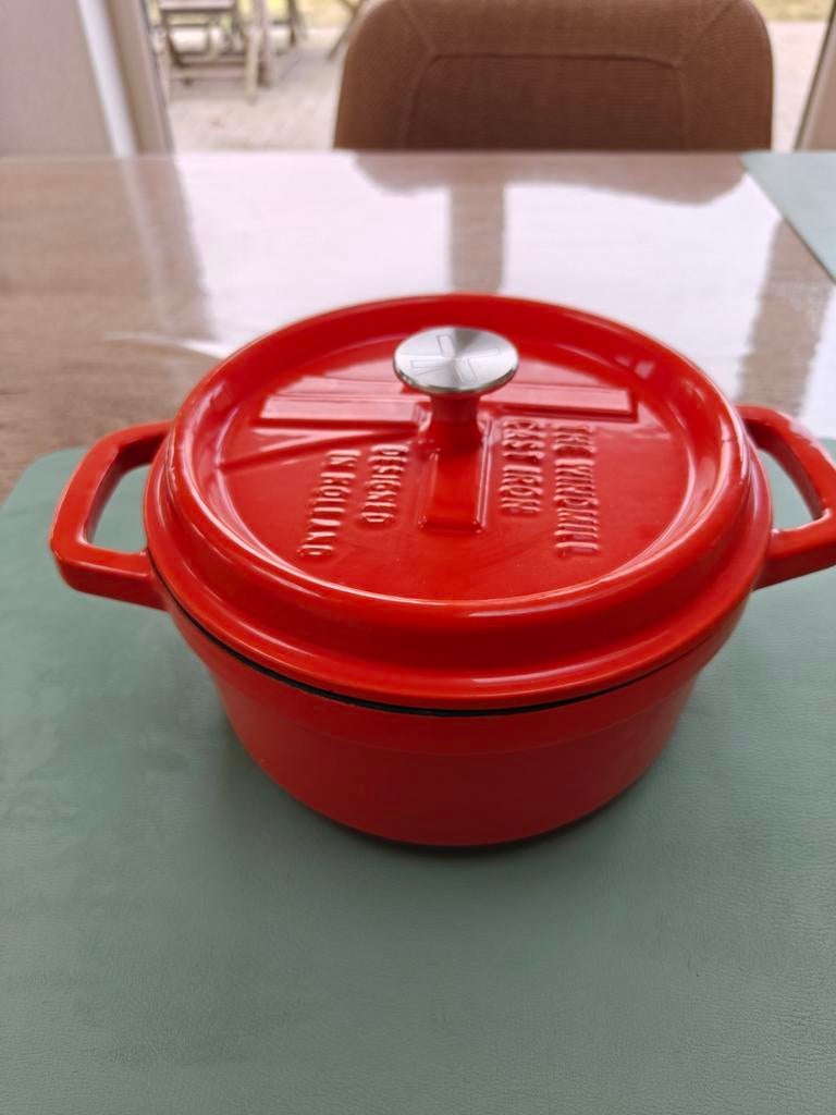 The Windmill cast iron pot, Huis en Inrichting, Keuken | Potten en Pannen, Ophalen