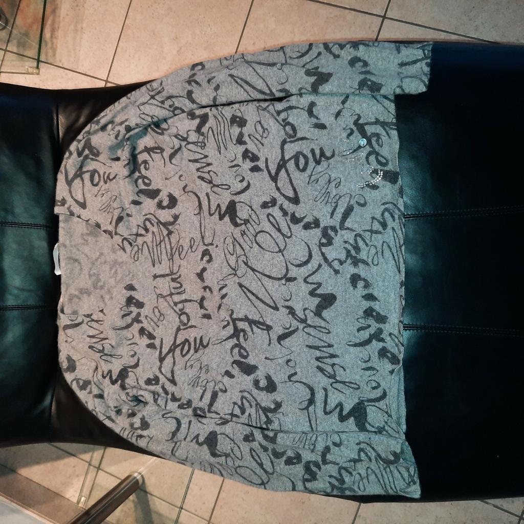 Joli pulls non porté archie pell & Brax medium, Vêtements | Femmes, Enlèvement