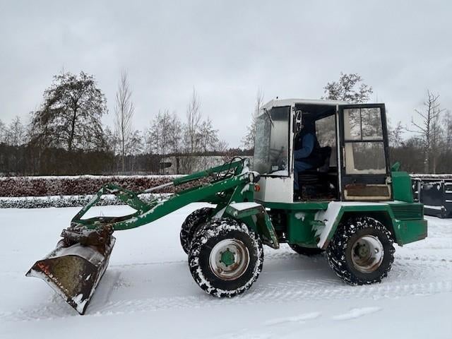 WIELLADER INCLUSIEF BAK EN PALLETVORKEN, Articles professionnels, Machines & Construction | Grues & Excavatrices, Enlèvement, Chargeuse sur pneus ou Chouleur