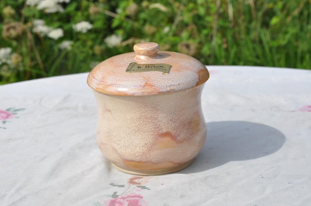 sucrier en gres decor fleur signé biron, Antiek en Kunst, Antiek | Keramiek en Aardewerk, Ophalen of Verzenden