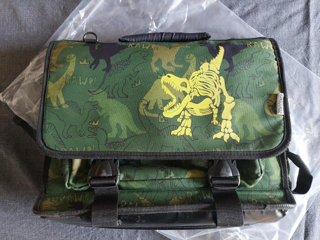 Boekentas kangarou, Ophalen of Verzenden, Zo goed als nieuw, 30 tot 40 cm, Aktetas of Boekentas