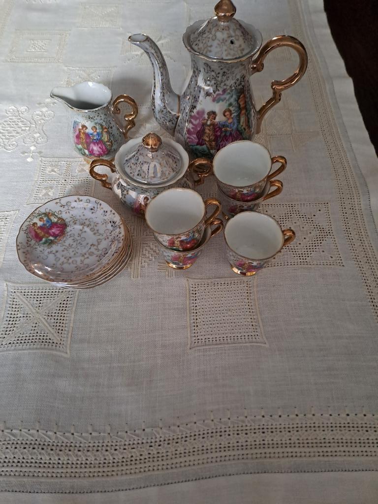 mokka servies, Ophalen