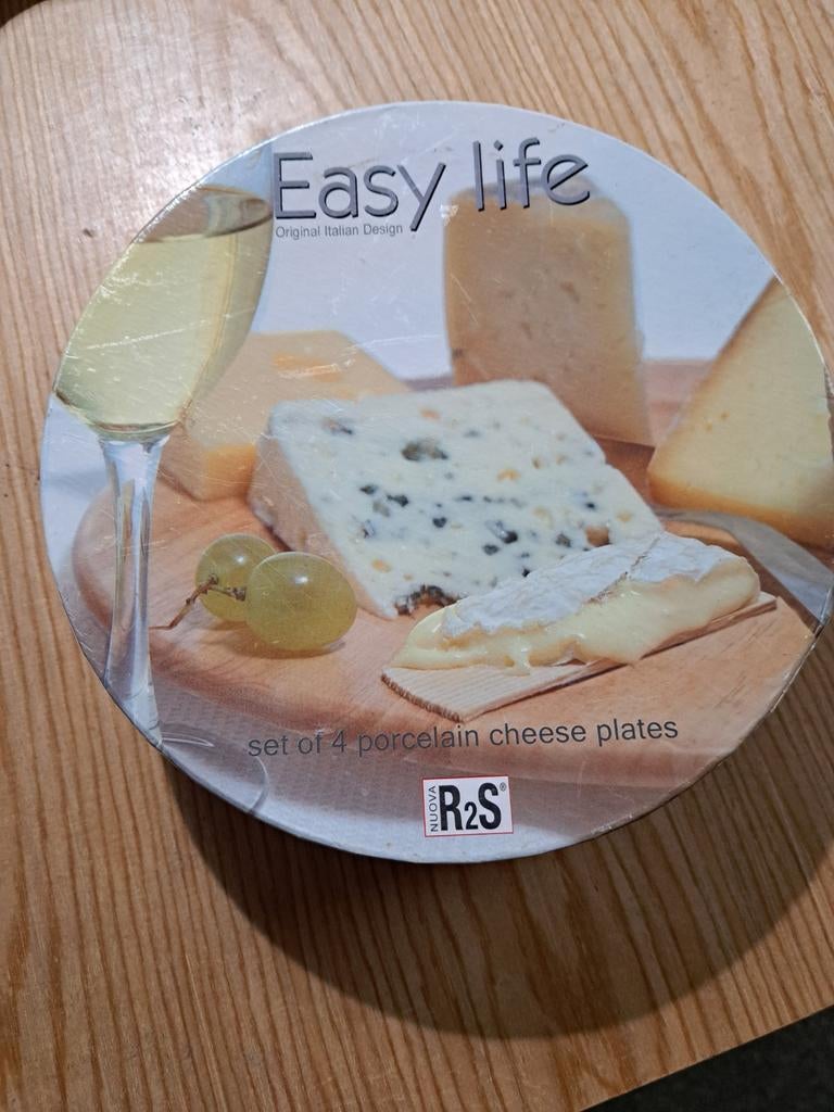 Assiettes, assiettes à fromages, Maison & Meubles, Enlèvement ou Envoi