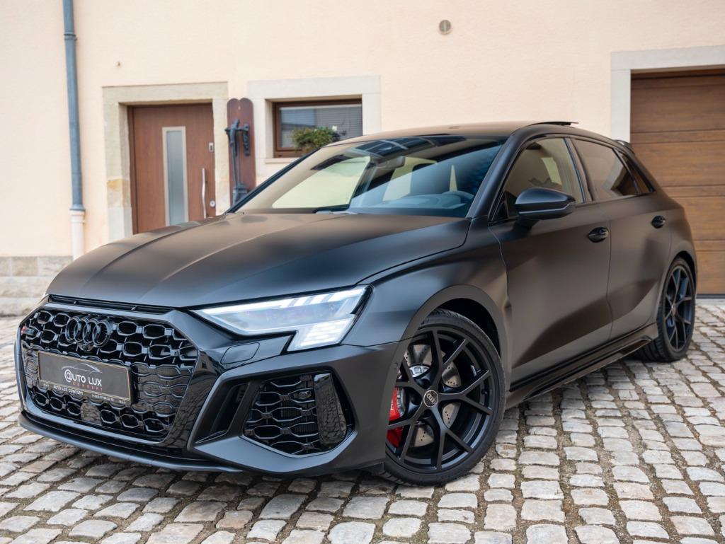 Audi RS3 Sportback/Caméra/HUD/Matrix/Massage/Bang&Olufsen, Cuir, Achat, Euro 6, 0 kg