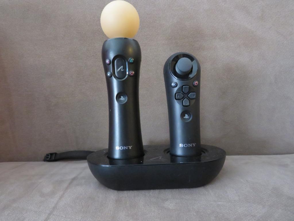 Playstation move controllers + oplaadstation, Games en Spelcomputers, Spelcomputers | Sony Consoles | Accessoires, PlayStation 3
