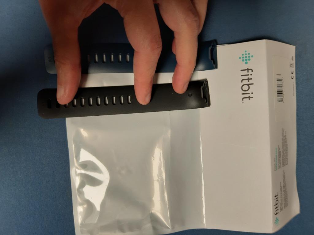 fitbit charge 4 bandje L 2x zwart en blauw, Ophalen of Verzenden, Nieuw, Blauw, Fitbit