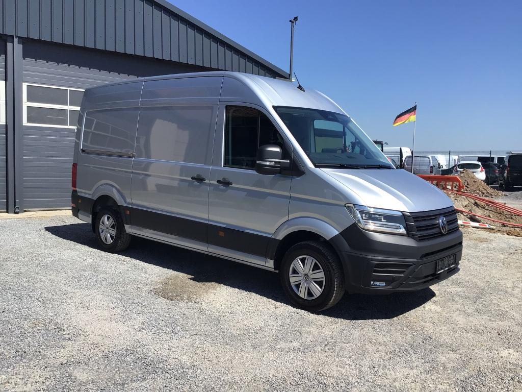 volkswagen crafter l3h3 180pk automaat 2025 10km 43950e ex, Auto's, Stof, 4 cilinders, Volkswagen, 3000 kg