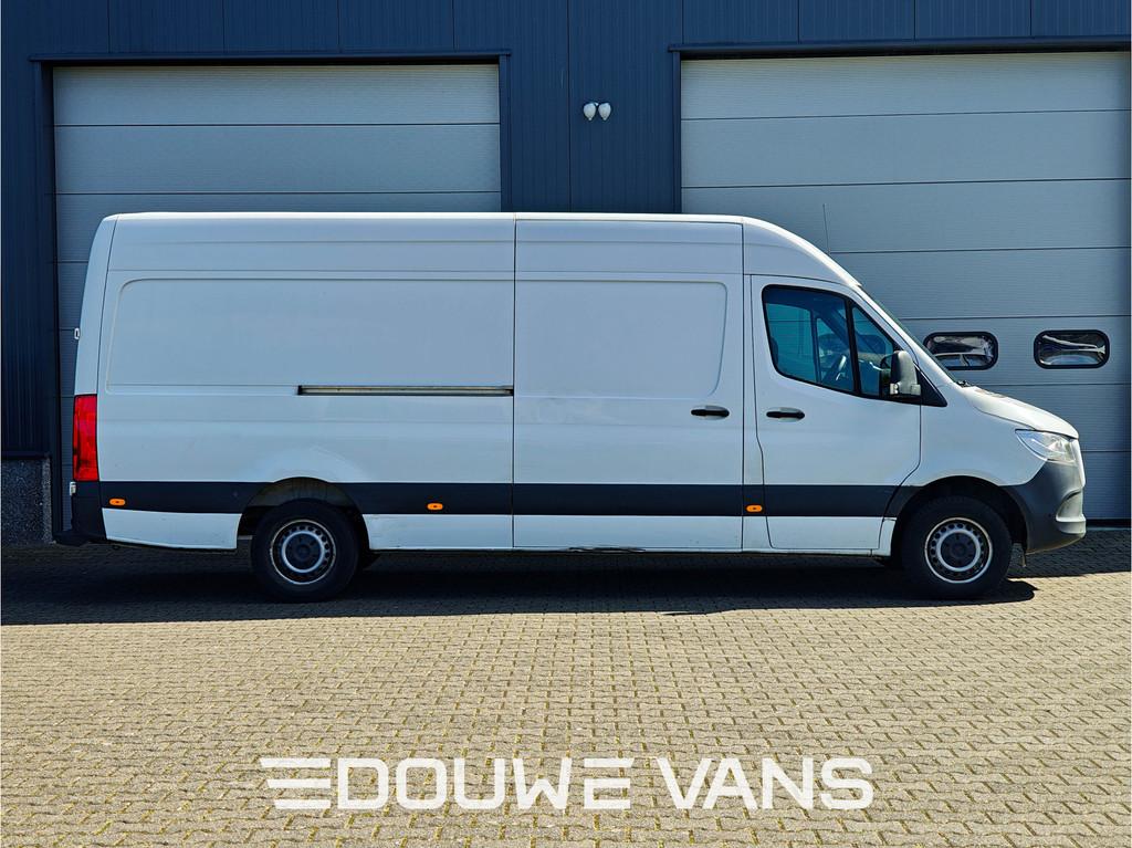 Mercedes-Benz Sprinter L3H2 314 MBUX 360 Camera Navigatie Ca, Auto's, Automaat, Gebruikt, 4 cilinders, Wit