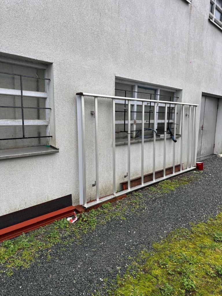 Toit camionnette, Enlèvement, Utilisé