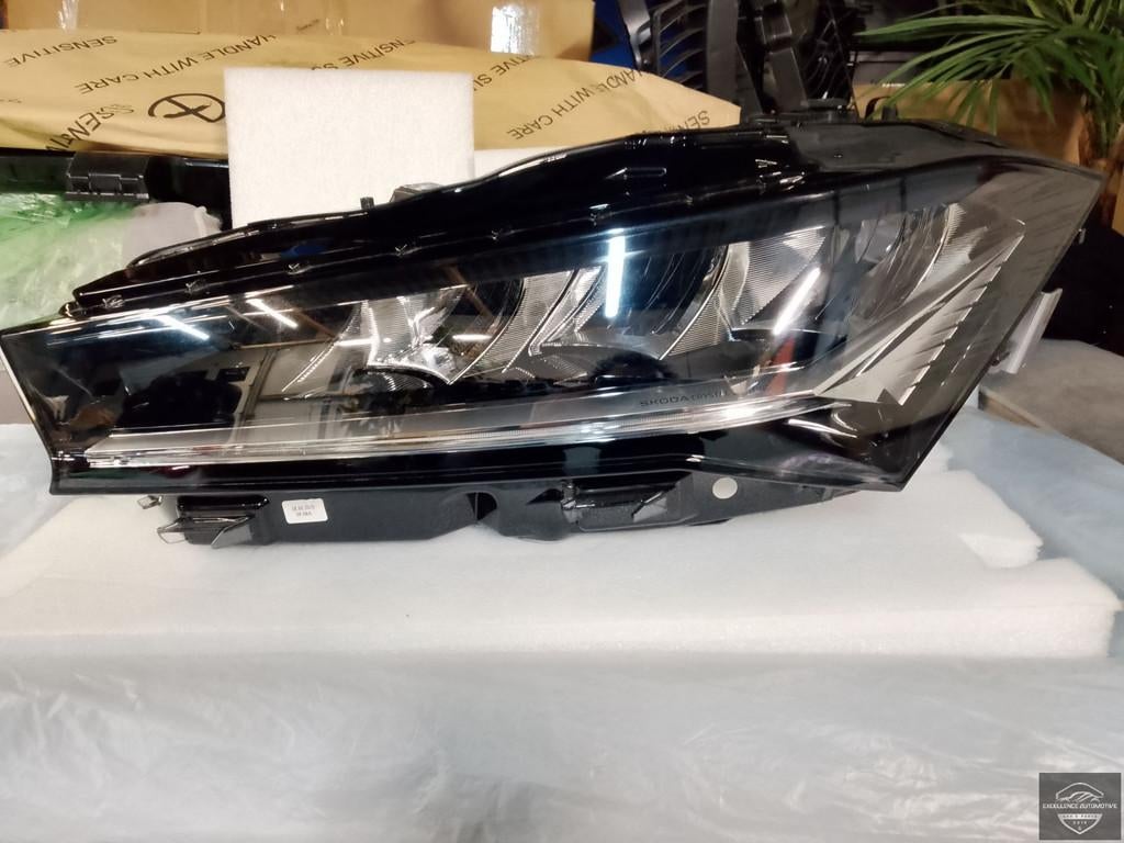 Skoda SuperB 4 3P 2024+ Vol LED Koplamp Links 3P941015, Auto-onderdelen, Verlichting, Tr. Vaclava Klementa 869
293 01  Mlada Boleslav, CZ