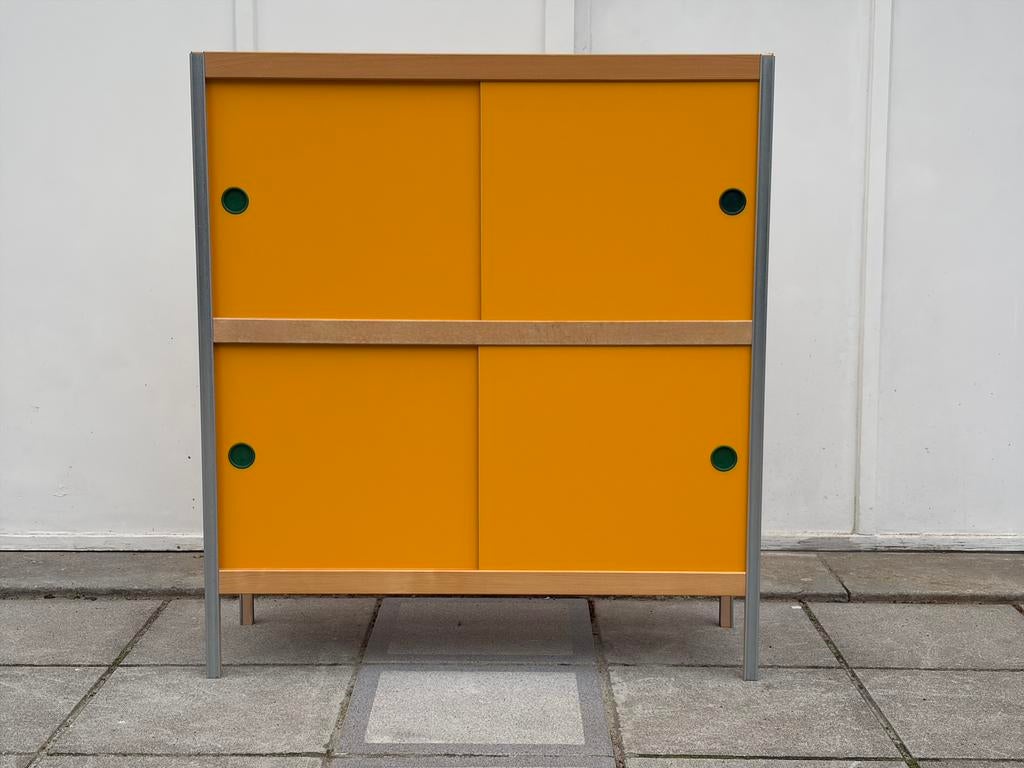 Geel Kewlox-kastje op pootjes, Ophalen, Zo goed als nieuw