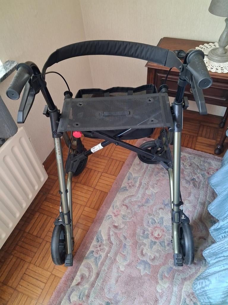 Rollator trauma m gt, Ophalen, Opvouwbaar